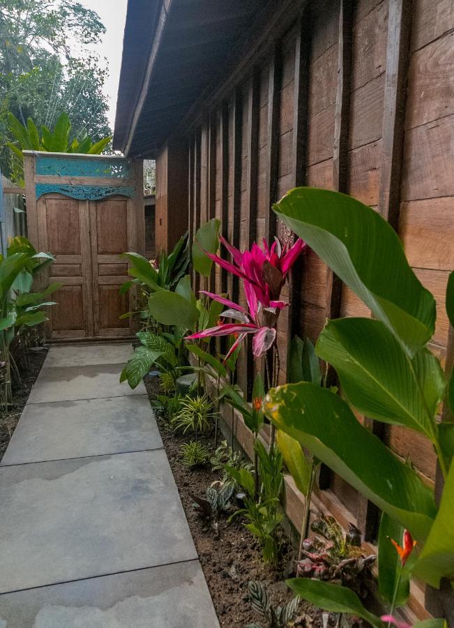 Benisari Batik Garden Cottage Ubud  Luaran gambar